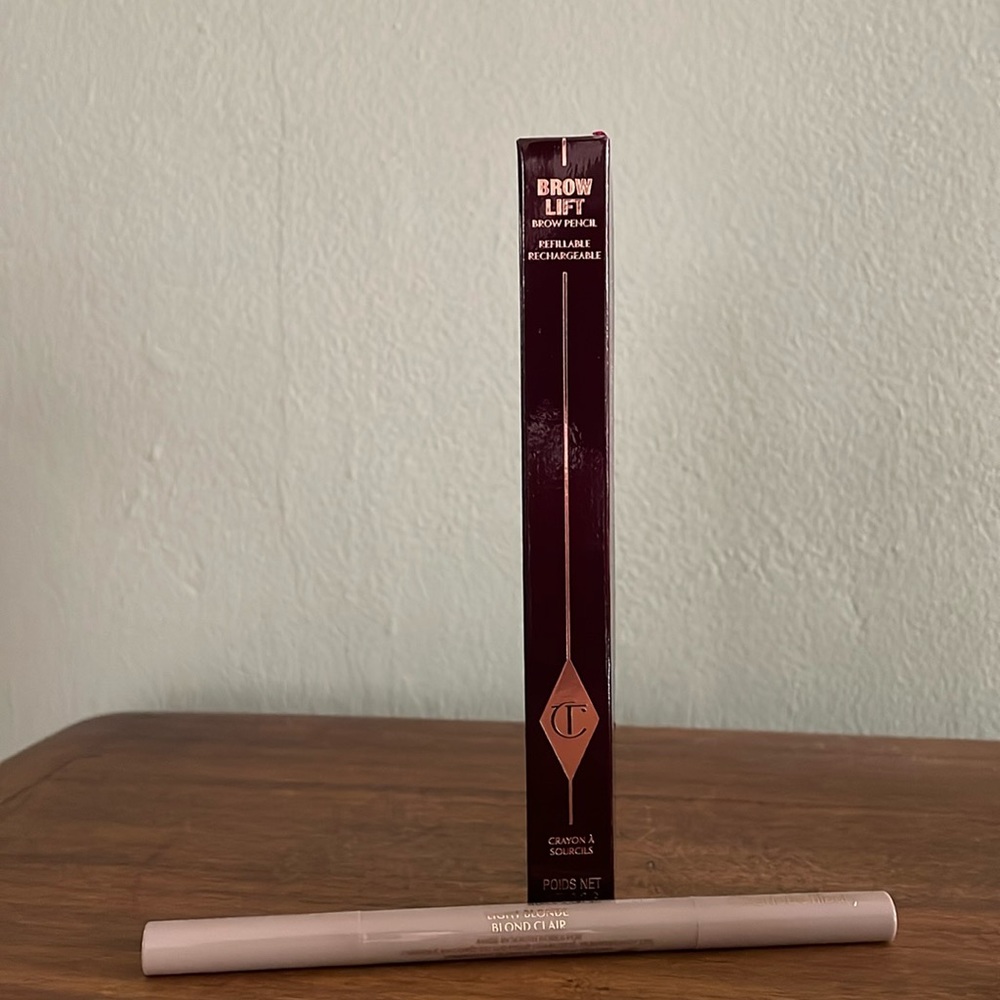 NIB Charlotte Tilbury Brow Lift brow pencil in light blonde